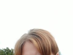 Продовец консультант интернет магазина - фото